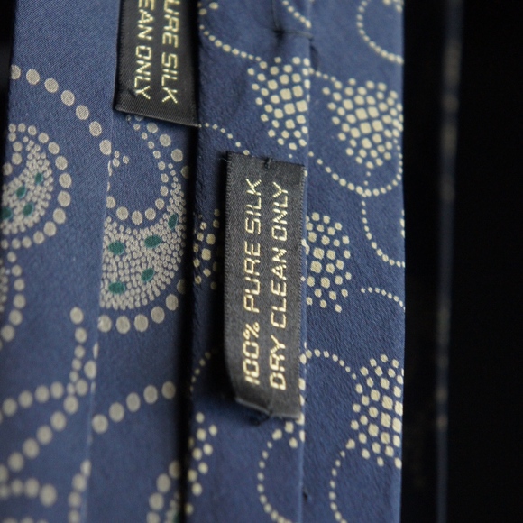 Giorgio Armani Cravattes Tie Bundle - Picture 5 of 5